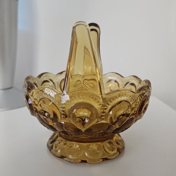 Moon & Stars Amber Basket - Picture 5 of 8